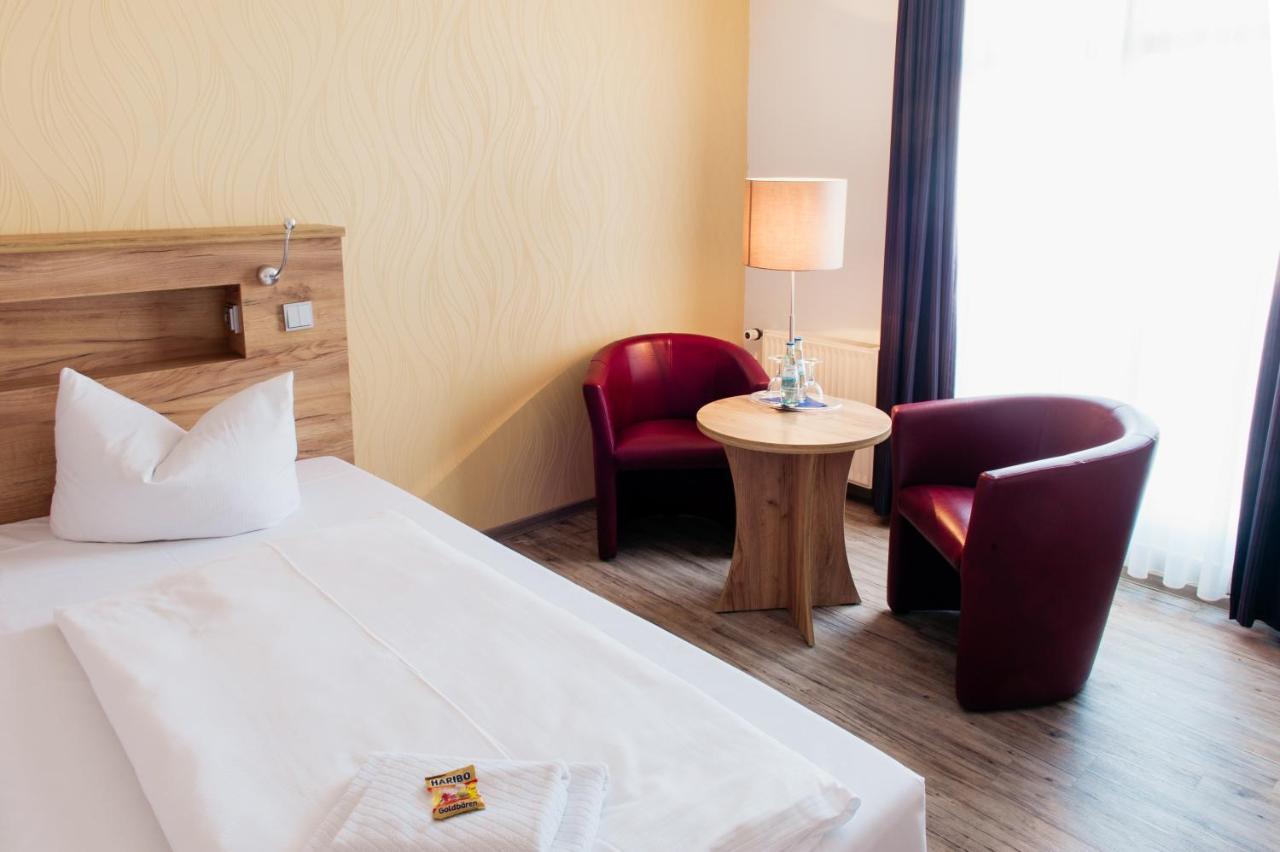 Hotel & Restaurant "Deutscher Kaiser" Perleberg Eksteriør bilde